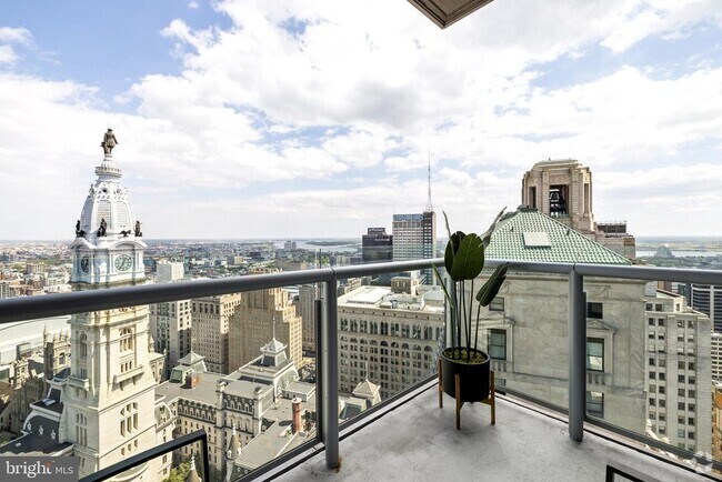 Building Photo - 1414 S Penn Square Unit 18B Rental