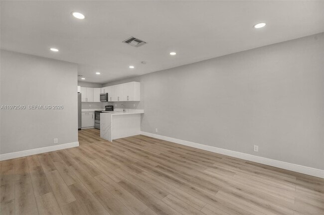 Photo - 10379 NW 35th St Unidad 10379