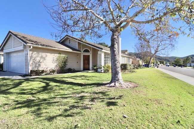 Building Photo - Welcome to this updated single-story 3-bedroom, 2-bath home located in the desirable Fairfield Mi...