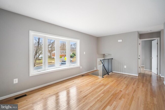 Photo - 9402 Blackstone Rd