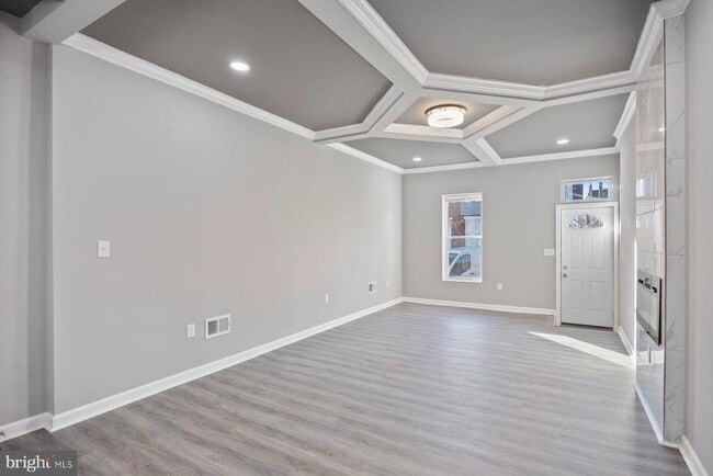 Photo - 723 N Luzerne Ave