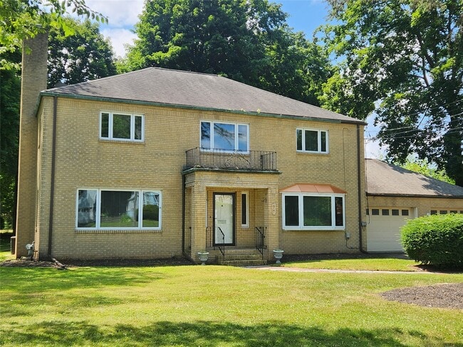 Photo - 77 Riverside Dr