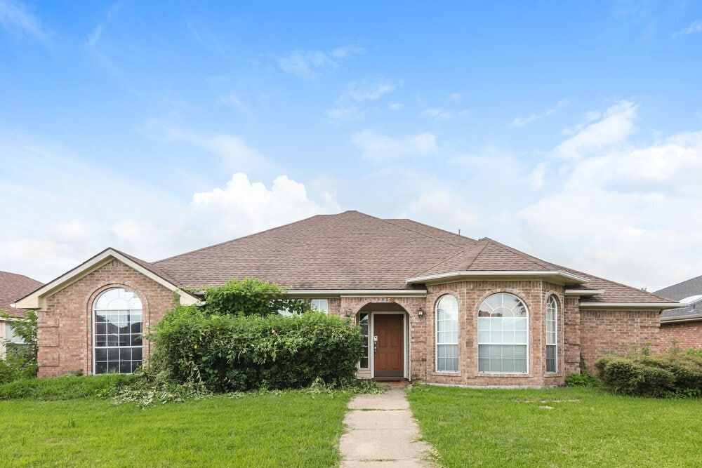 Photo - 2235 Stillwater Dr