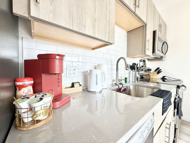 Photo - 501 N Perth St Unit ID1289470P