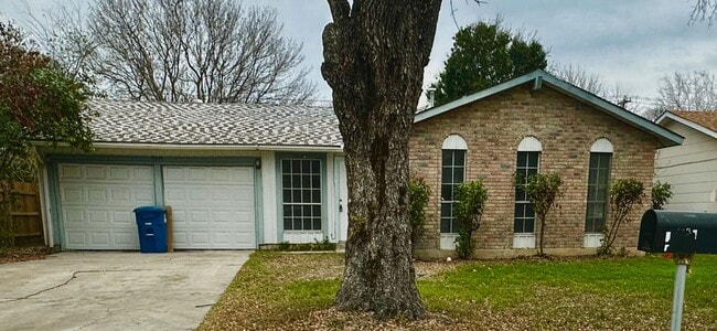 Building Photo - 5055 Binz Engleman Rd Rental