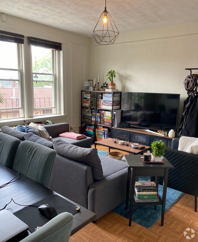 Building Photo - 41 Ashford St Unit 17 Rental