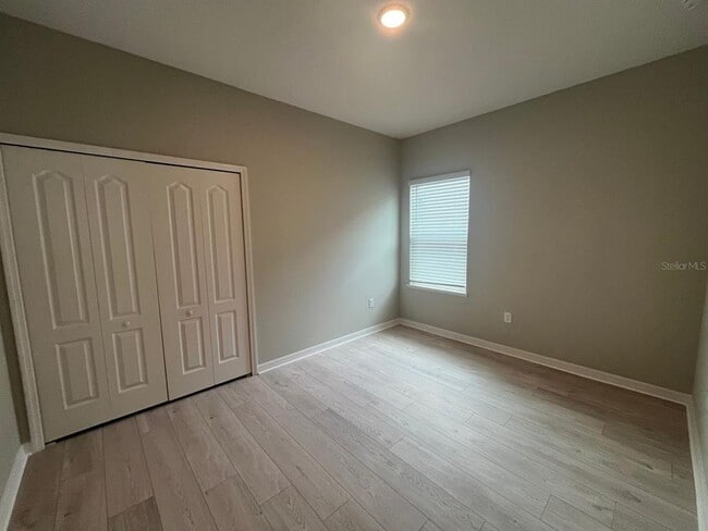 Photo - 77 Oakleaf Way
