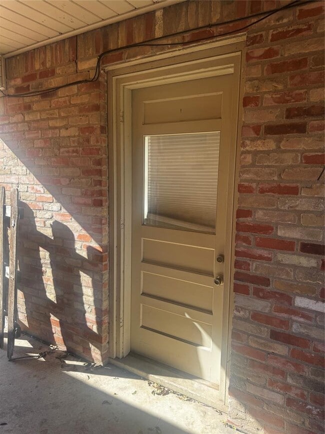 Building Photo - 1511 Old Ranch Rd 12