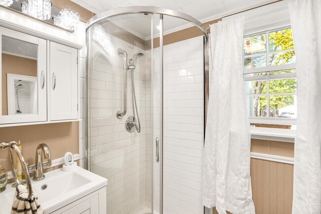 Photo - 107 Mt Vernon St