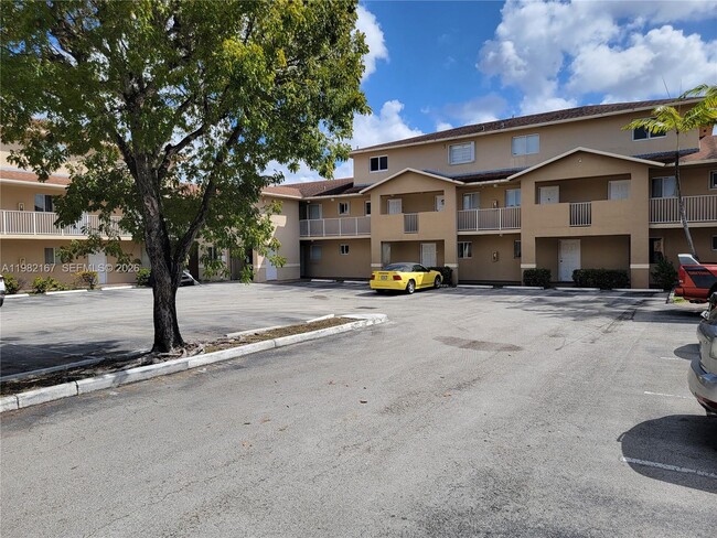 Building Photo - 3011 W 76th St Unit A-208