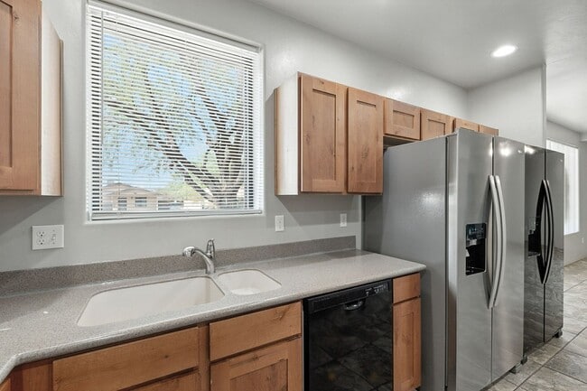 Photo - 50 N Mountain Ave