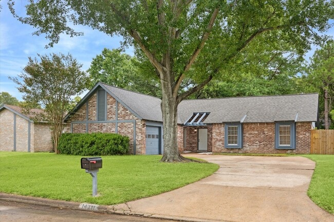 Building Photo - 14311 Overbrook Ln