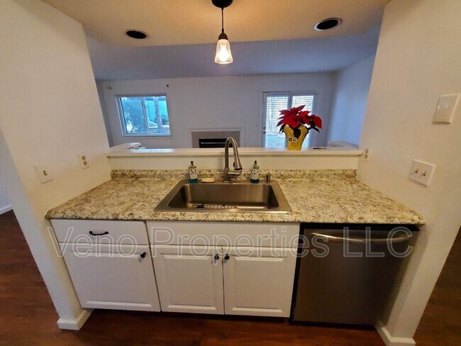 111 Yorktown Dr