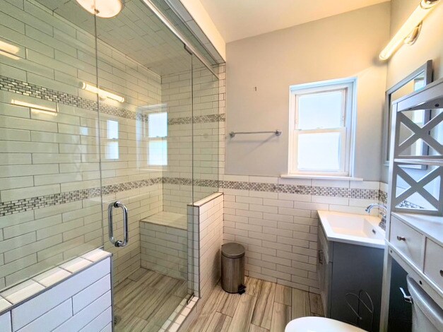 Photo - 3814 S Hermitage Ave Unidad 2
