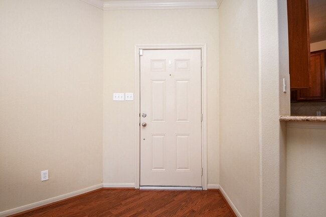 Photo - 5215 Brinkman Ct