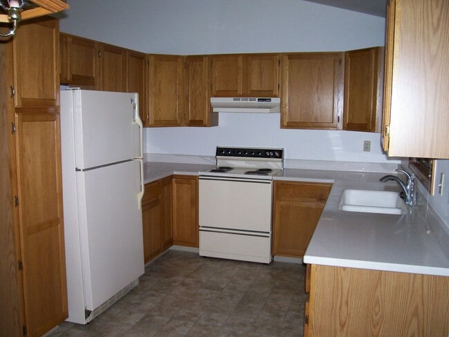 Photo - Spacious 3 Bed 2 Bath Fort Collins Home with Sunroom and Fenced Yard