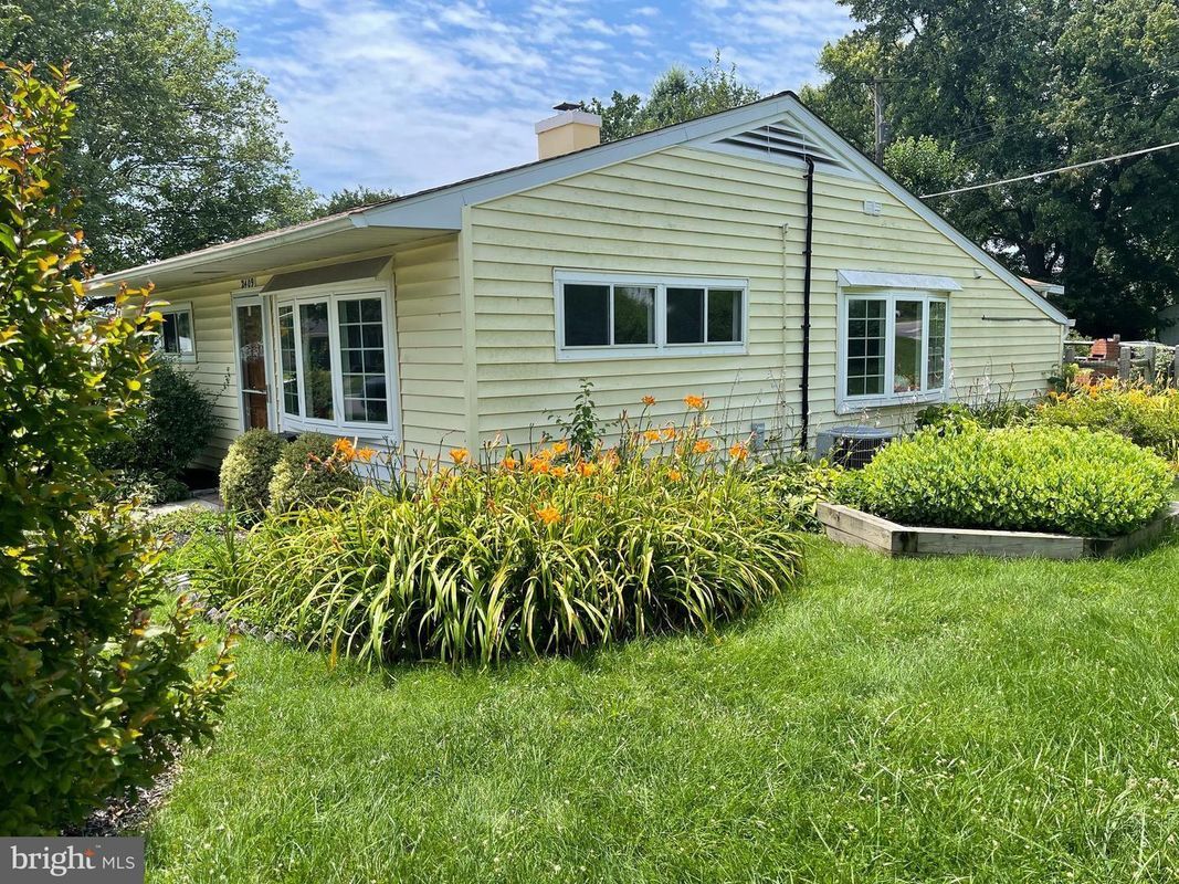Photo - 2409 Woodcroft Rd House