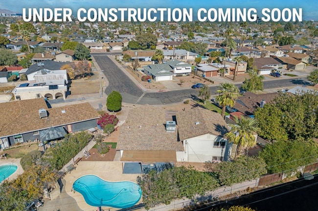 Building Photo - 5 Bedroom/4 Bath Remodeled Home Close to ASU