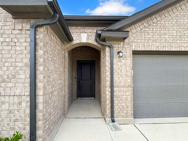 Photo - 15307 Electra Cir