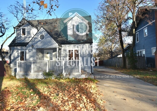 Central Norman 3 Bed 3 Bath Ready for your August Move!