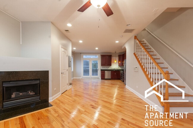 Photo - 7006 W Medill Ave