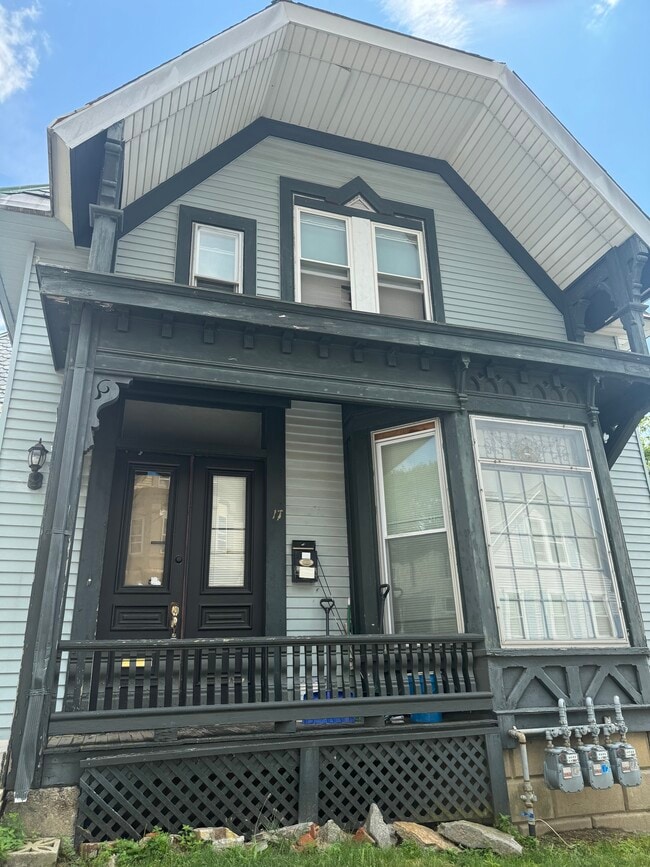 Building Photo - 17 Bowdoin St Rental