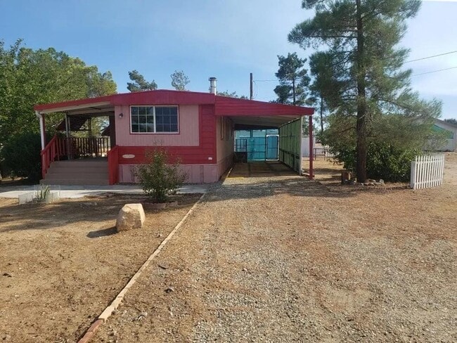 Building Photo - 9857 Avenal St