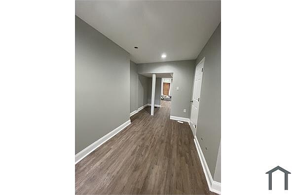 Photo - 5 Bedrooms 2 Bathrooms