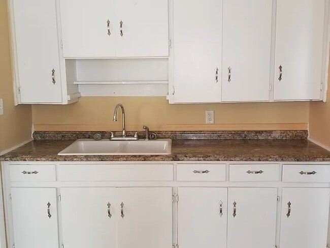 Photo - 622 6th St