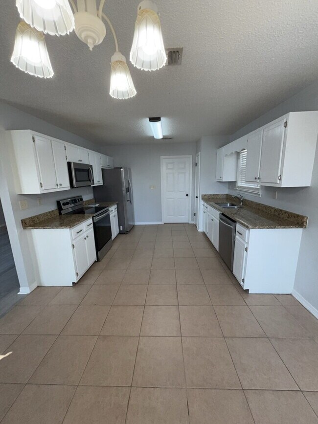 Photo - Pet friendly and ready for move in!