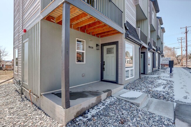 Building Photo - 11518 W 16th Ave