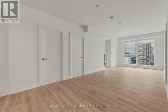 Photo - 25 Cordova Ave Unit 1013