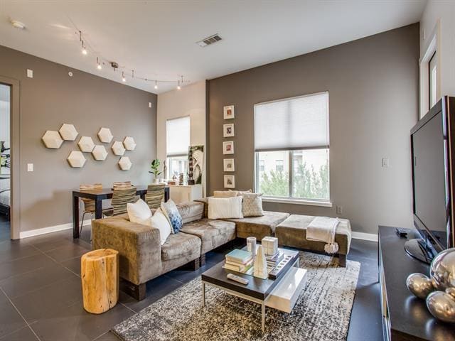 Building Photo - 2950 McKinney Ave Unit 304