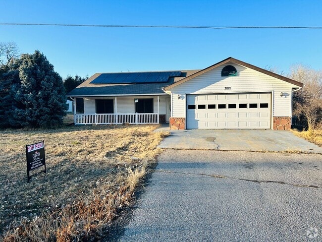 Building Photo - Large Lot, Beautiful Home in Milford