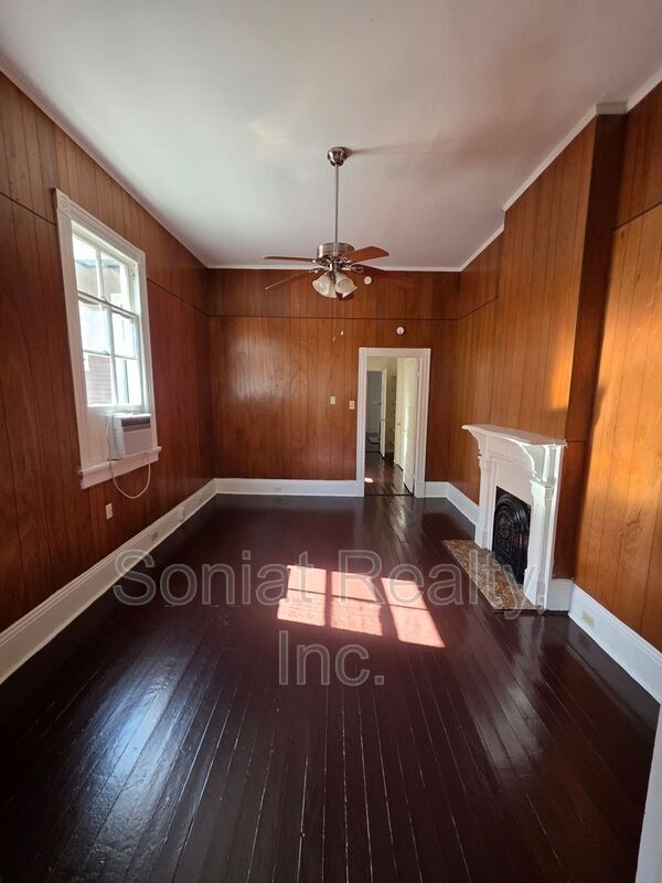 Photo - 311 S Scott St