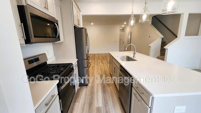 Photo - 132 Marston Ln