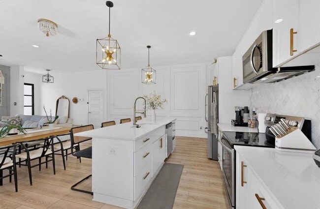 Photo - 3889 Sam Cir