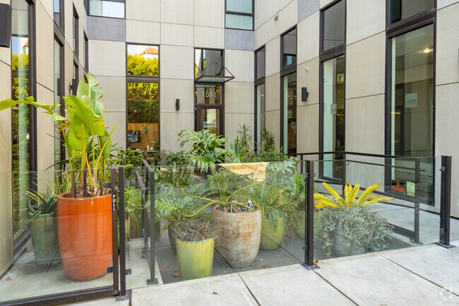 Entrance - 1501 15th St