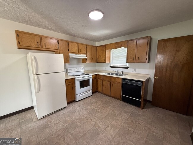 Photo - 265 Vincent Dr