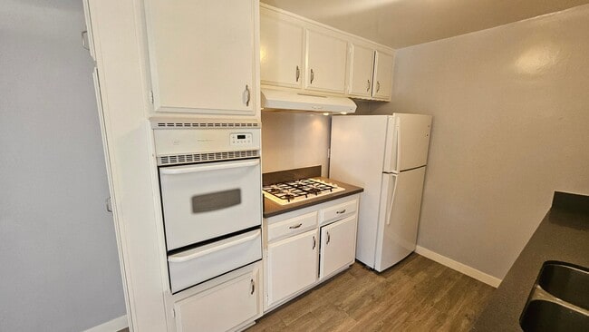 Photo - 545 Hayworth Ave Unidad 207