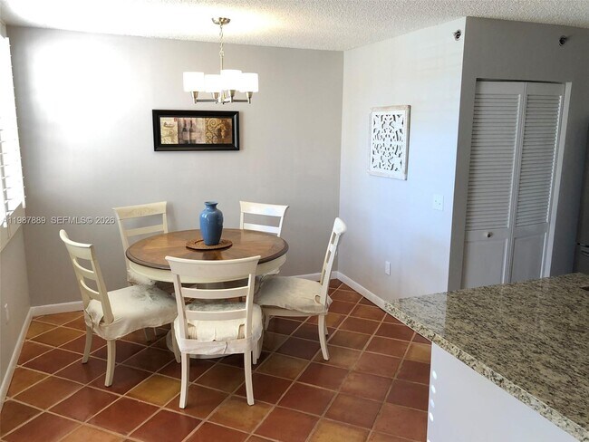 Photo - 19901 E Country Club Dr Unit 2206