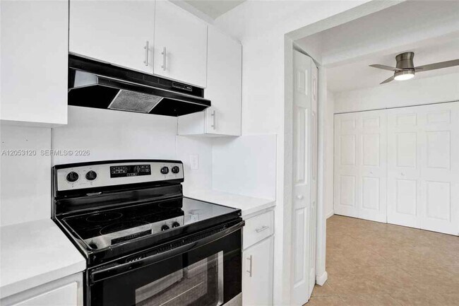 Photo - 2120-2122-2122 Thomas St