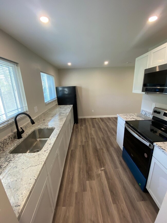 Photo - 1654 Wiard Blvd