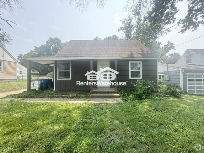Building Photo - 6803 SW 16th St Rental