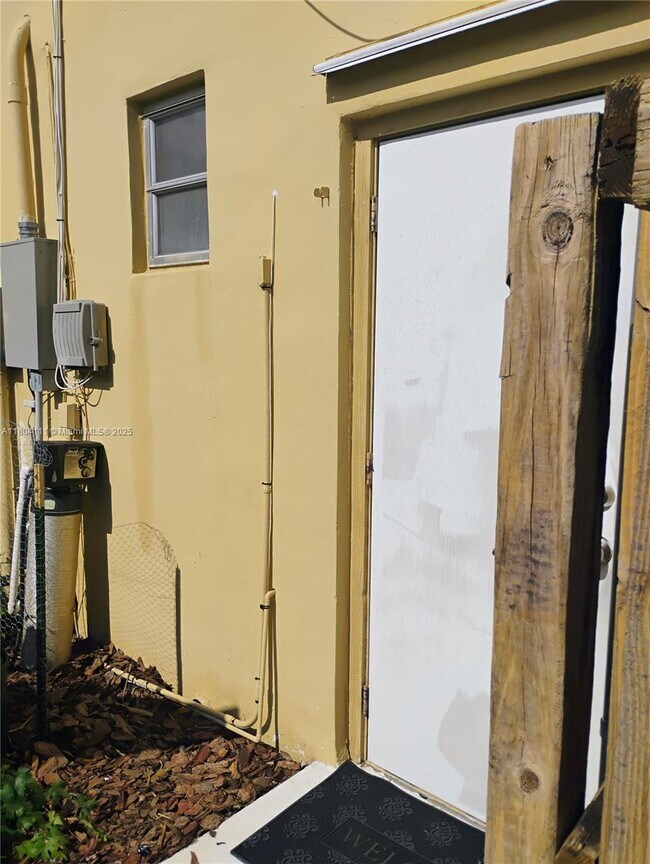 Photo - 4121 Thomas St Apartment Unit 1