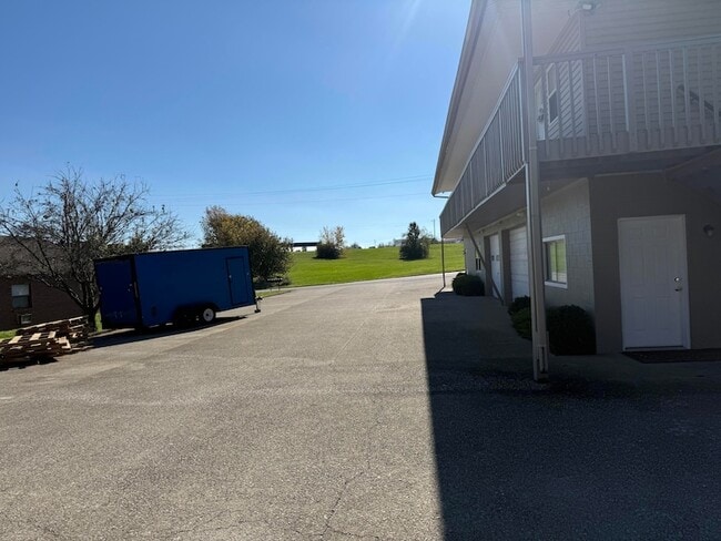 Photo - 419 Gibson Ln Unit 4