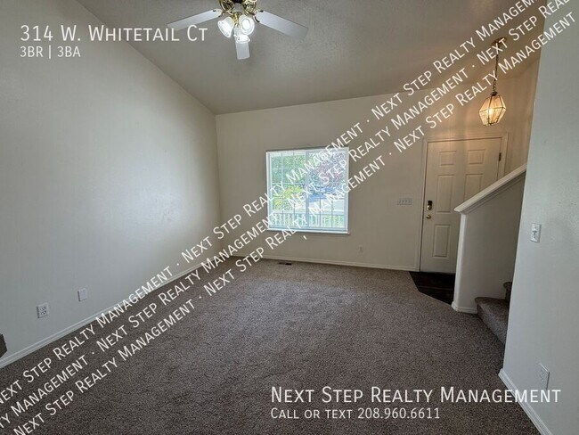 314 W Whitetail Ct