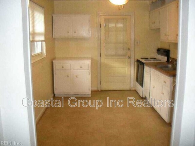 Photo - 5605 Westbury Rd