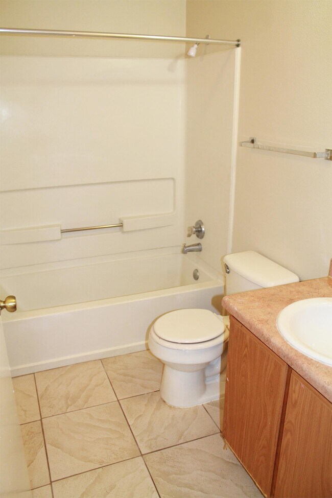 Photo - 7955 Ruby Meadow