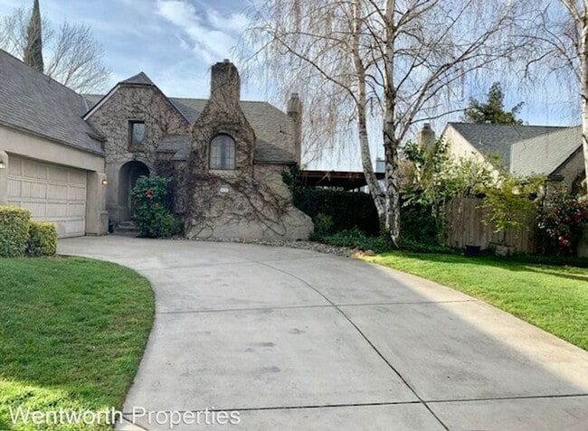 Building Photo - Nice Family Home in Quiet Neighborhood formally known as the French Collection Homes